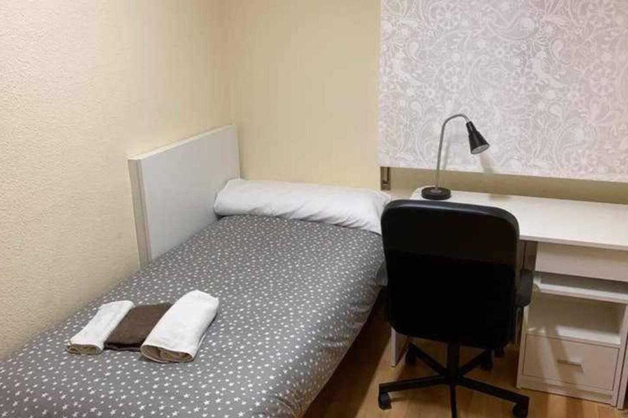 Residencia 12 Octubre Bed and Breakfast Madrid Eksteriør billede