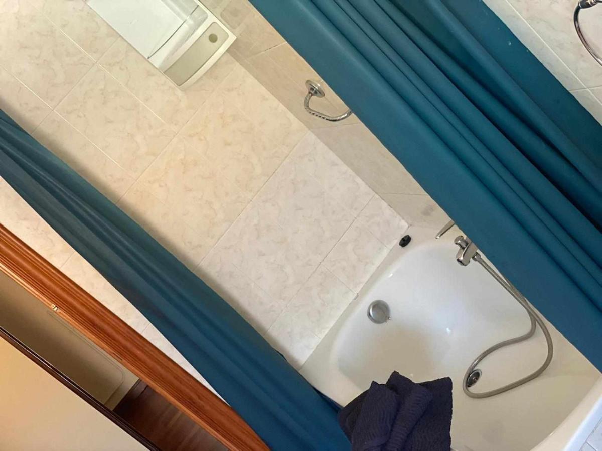 Residencia 12 Octubre Bed and Breakfast Madrid Eksteriør billede